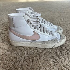 Nike White and Pink Sneakers